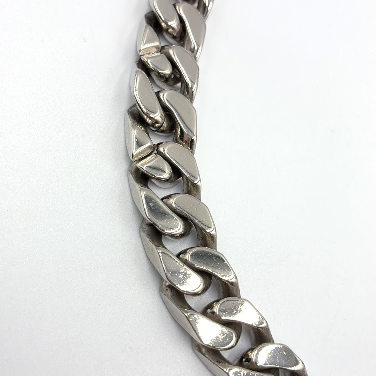 Louis Vuitton Collier Links LV Chain Metal Silver Necklace — view 6
