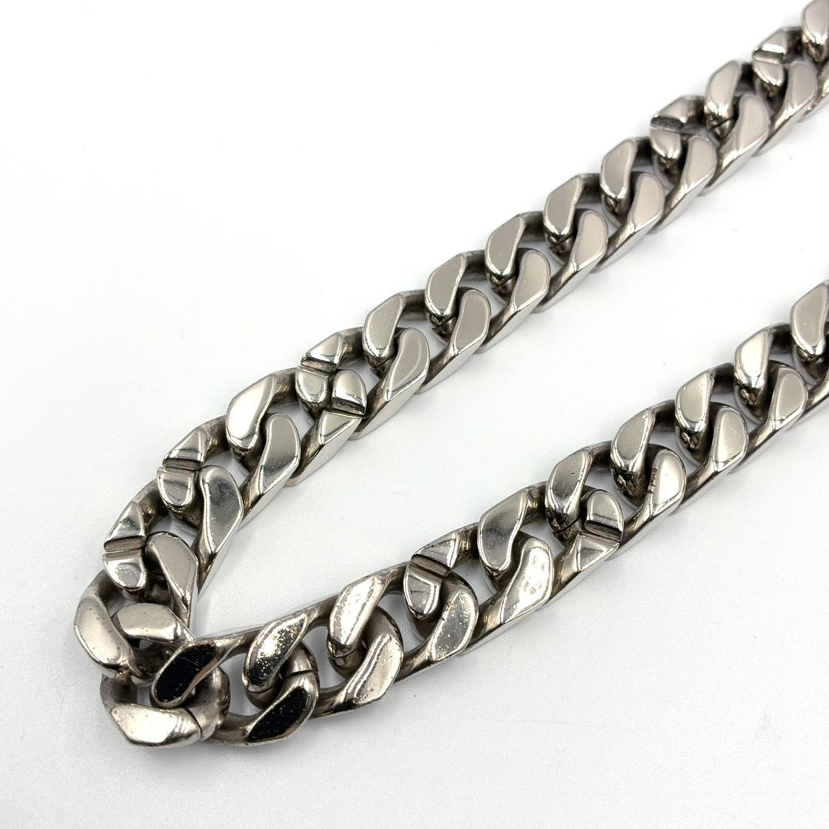 Louis Vuitton Collier Links LV Chain Metal Silver Necklace