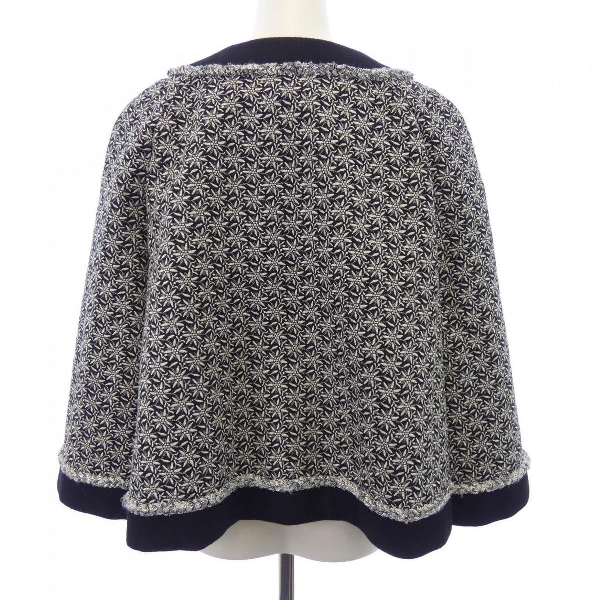 Chanel 15A Collarless Jacket — view 2