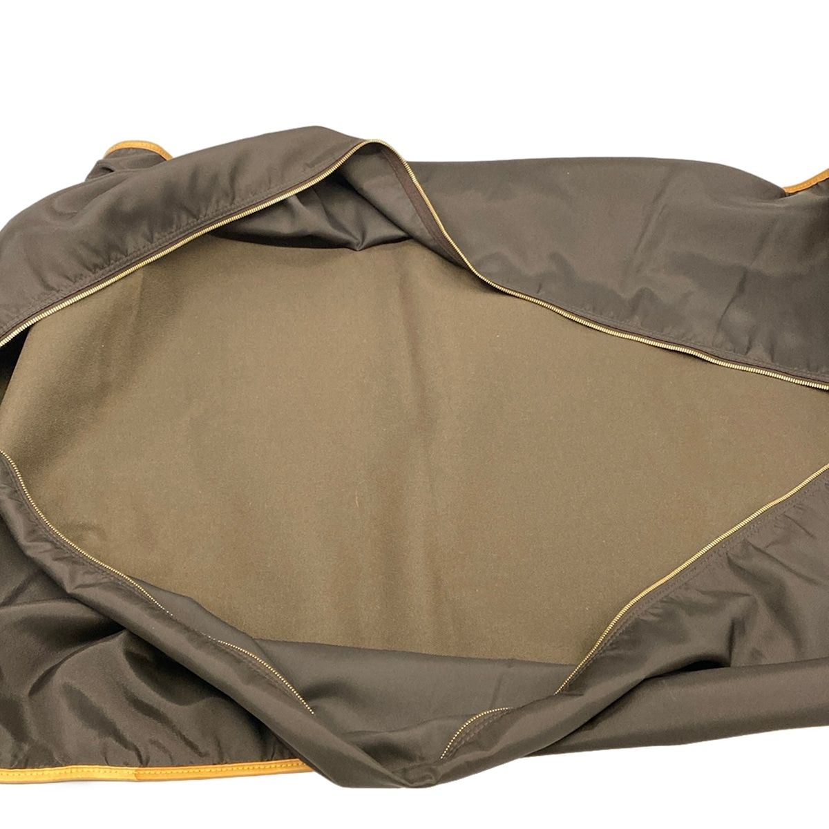 Louis Vuitton Garment Case Monogram Usportavi Cover — view 7