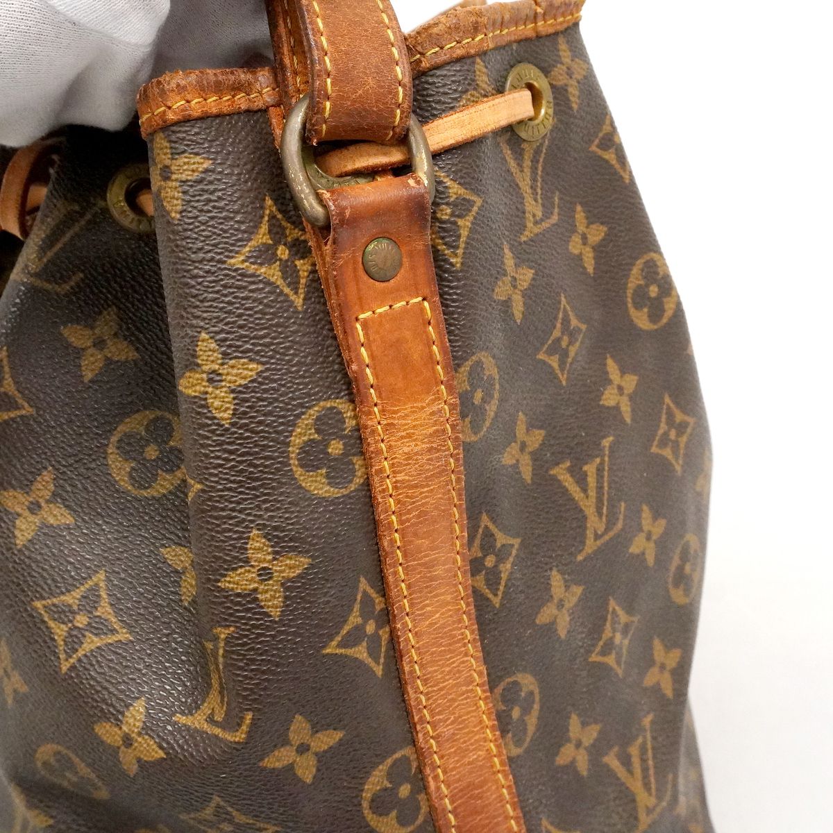 Louis Vuitton Shoulder Bag Monogram Petit Noe Brown — view 8
