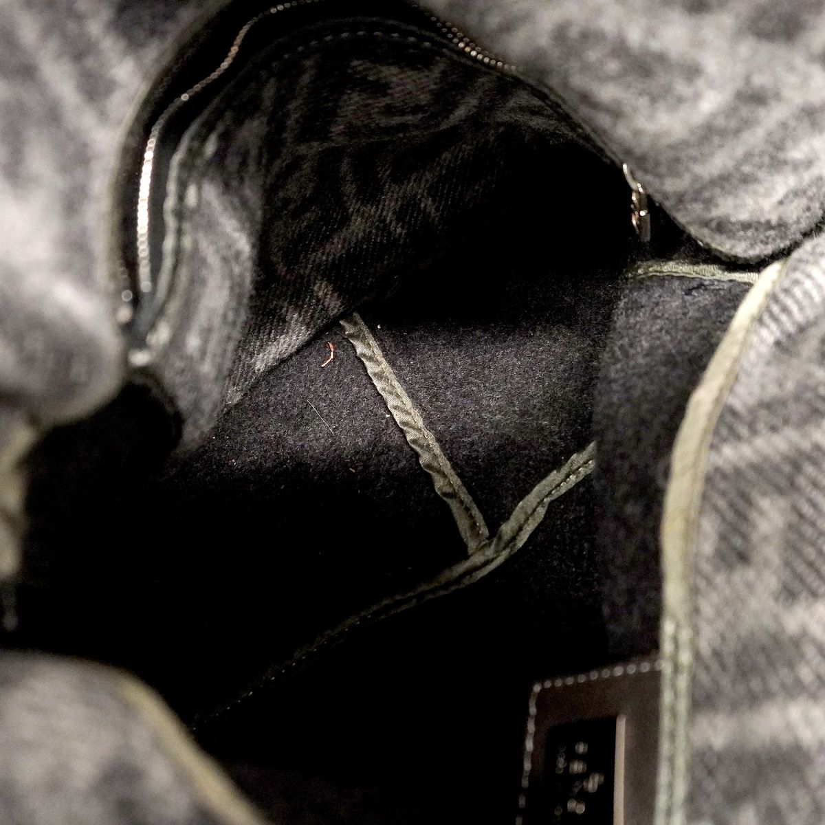 Fendi Shoulder Bag Zucca Mamma Bucket Knit Gray Silver — view 4