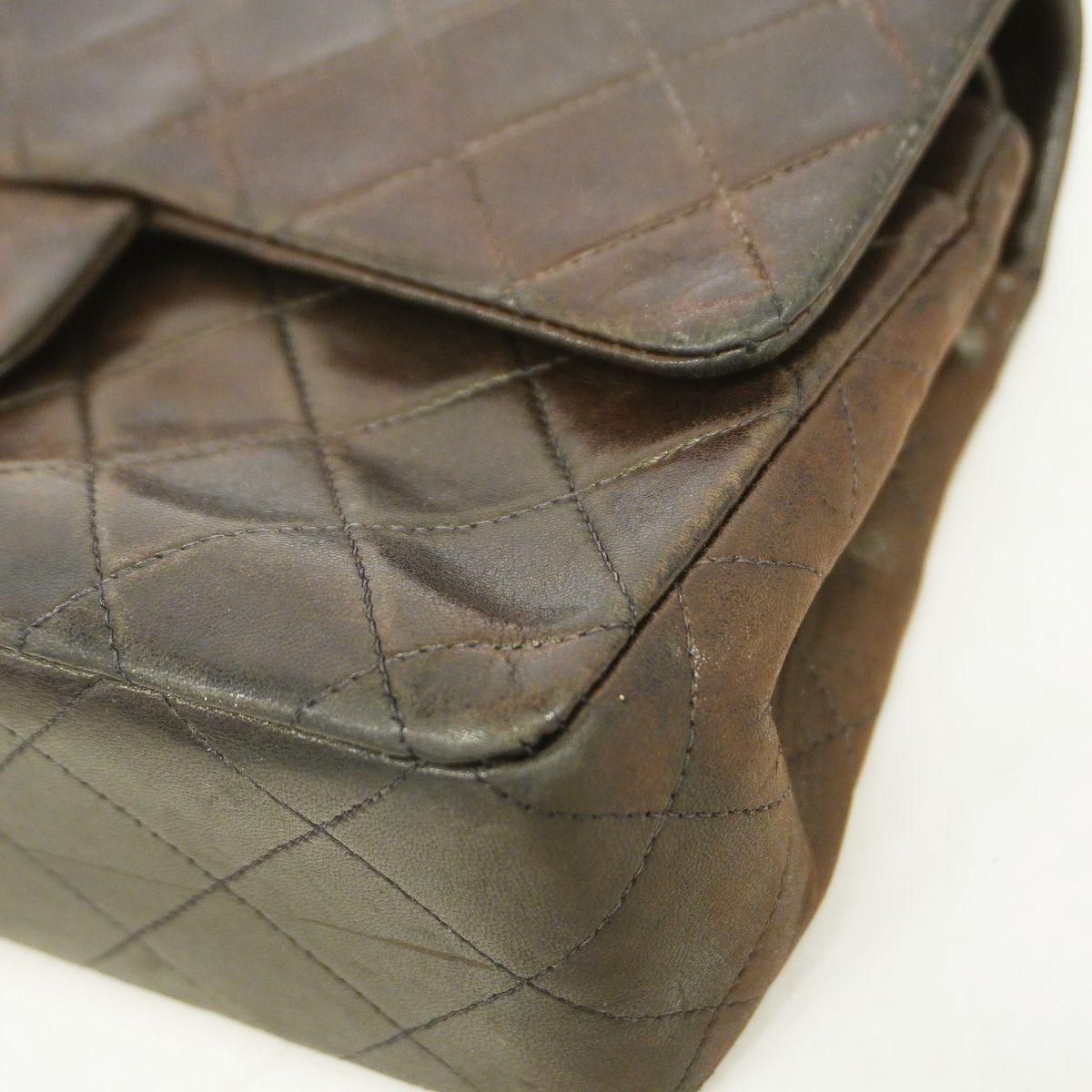 Chanel Shoulder Bag Quilted Lambskin Black Gold — view 6