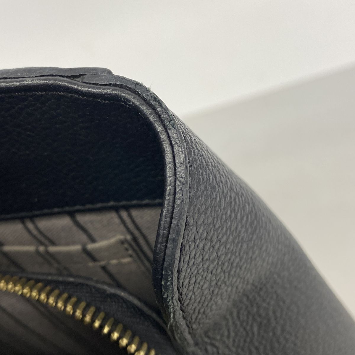 Louis Vuitton Handbag Monogram Empreinte Montaigne MM Noir 2-Way Bag — view 7