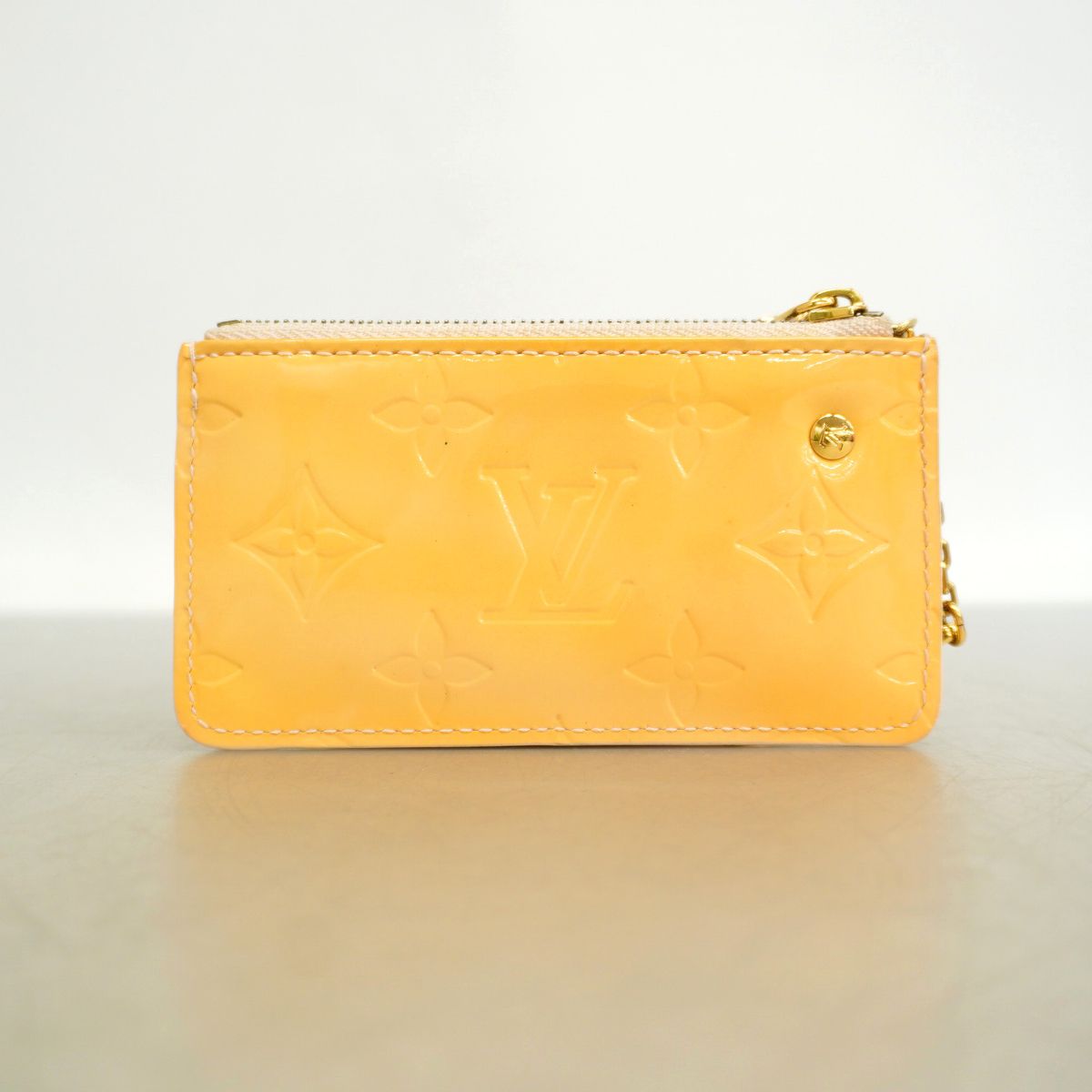 Louis Vuitton Coin Purse Vernis Pochette Cles Marshmallow Pink — view 7