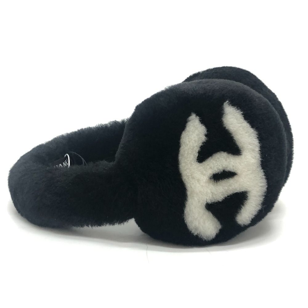 Chanel Ear Muffs CC Logo Shearling Black — view 5