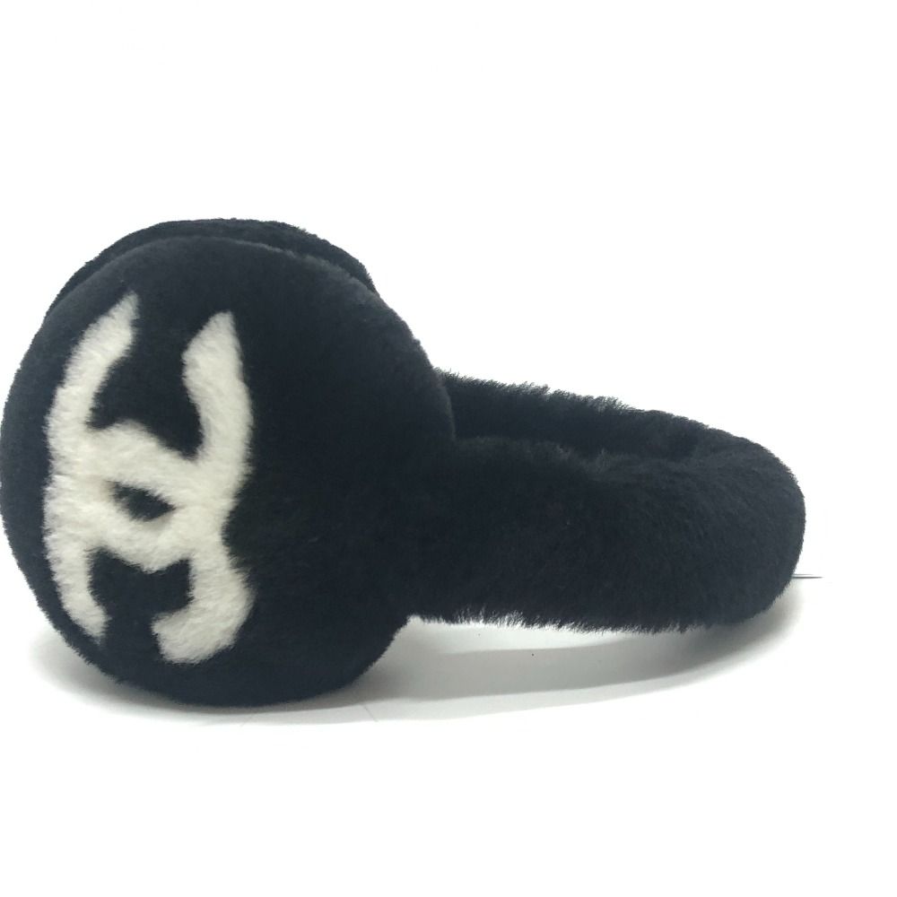Chanel Ear Muffs CC Logo Shearling Black — view 4