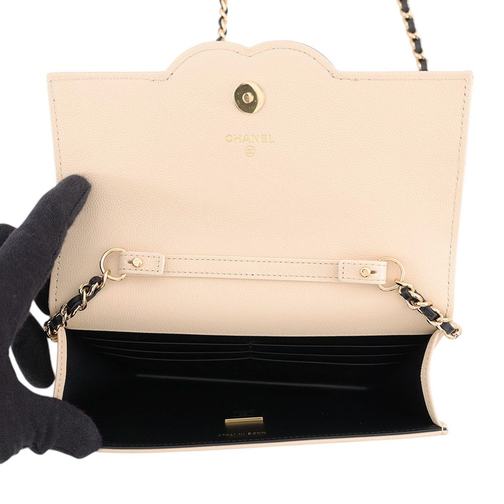 Chanel Chain Wallet CC Logo Caviar Leather Shoulder Bag — view 6