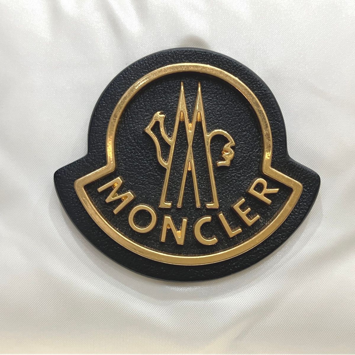 Moncler Caradoc Tote Bag Nylon Cotton Down 90% Feather 10% — view 4