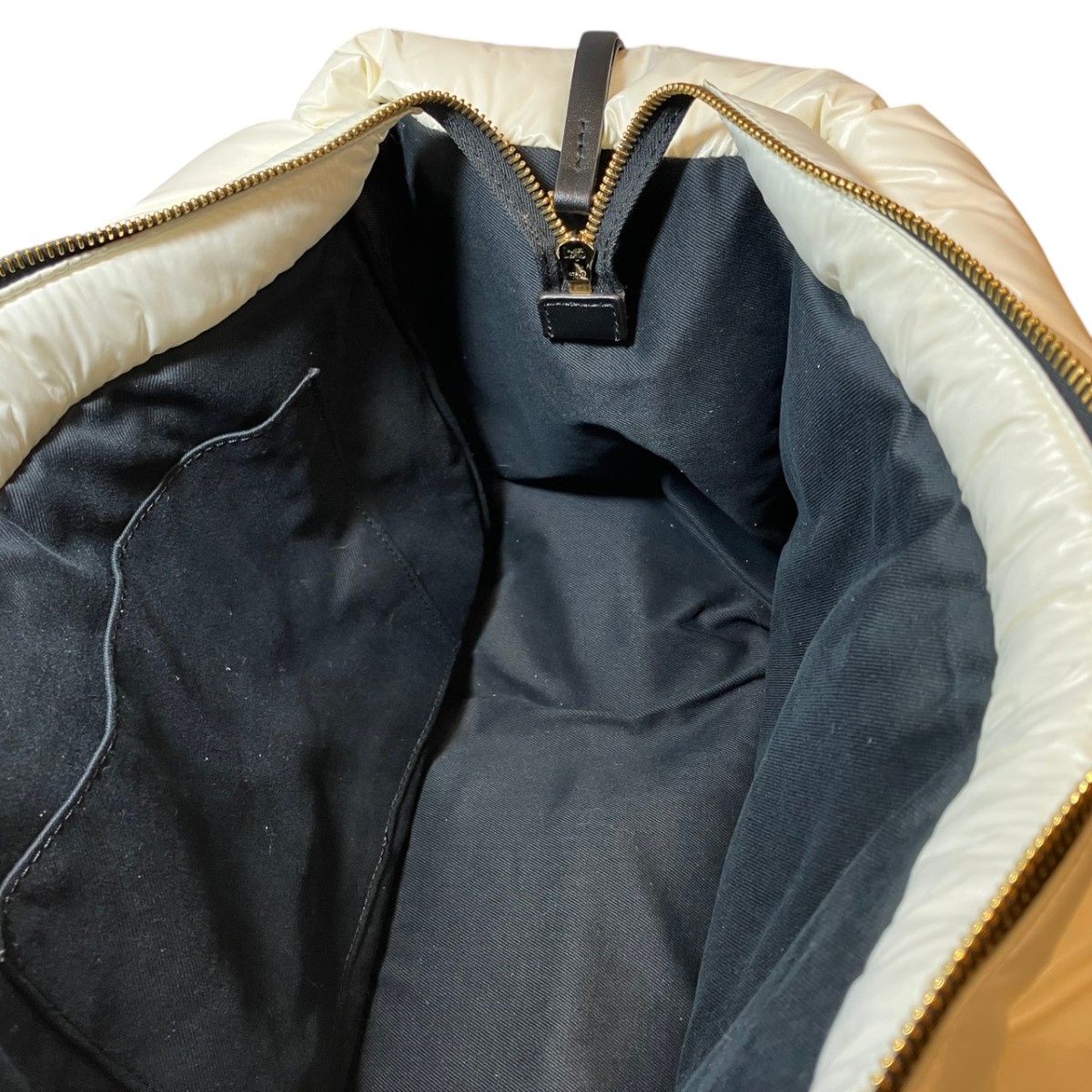 Moncler Caradoc Tote Bag Nylon Cotton Down 90% Feather 10% — view 6