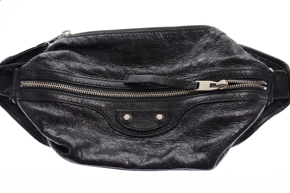 Balenciaga Classic Neo Lift Belt Bag Leather Black — view 3