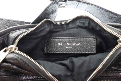 Balenciaga Classic Neo Lift Belt Bag Leather Black — view 5
