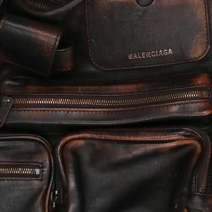 Balenciaga Busy Leather Shoulder Bag — view 5