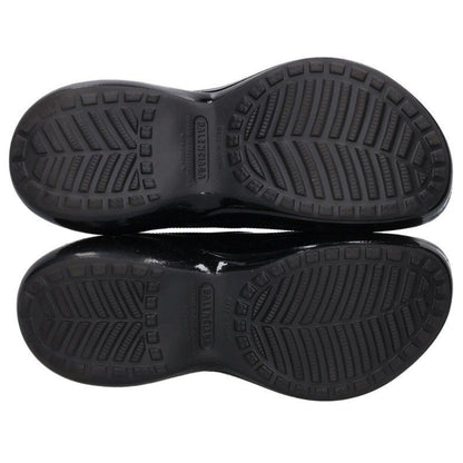 Balenciaga Pool Slide Patent Platform Sandals — view 4