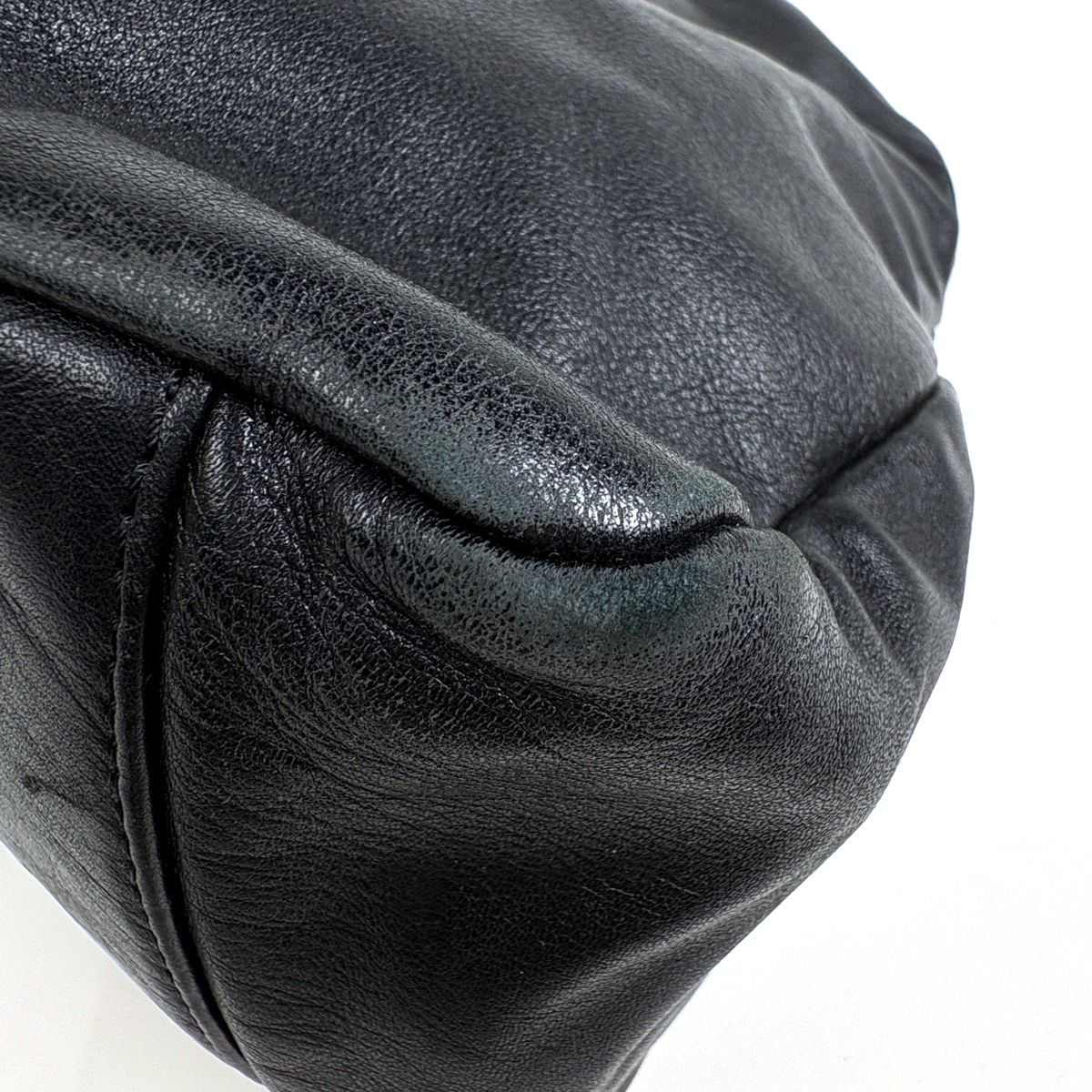 Chanel Tote Bag CC Logo Chain Leather Black — view 4