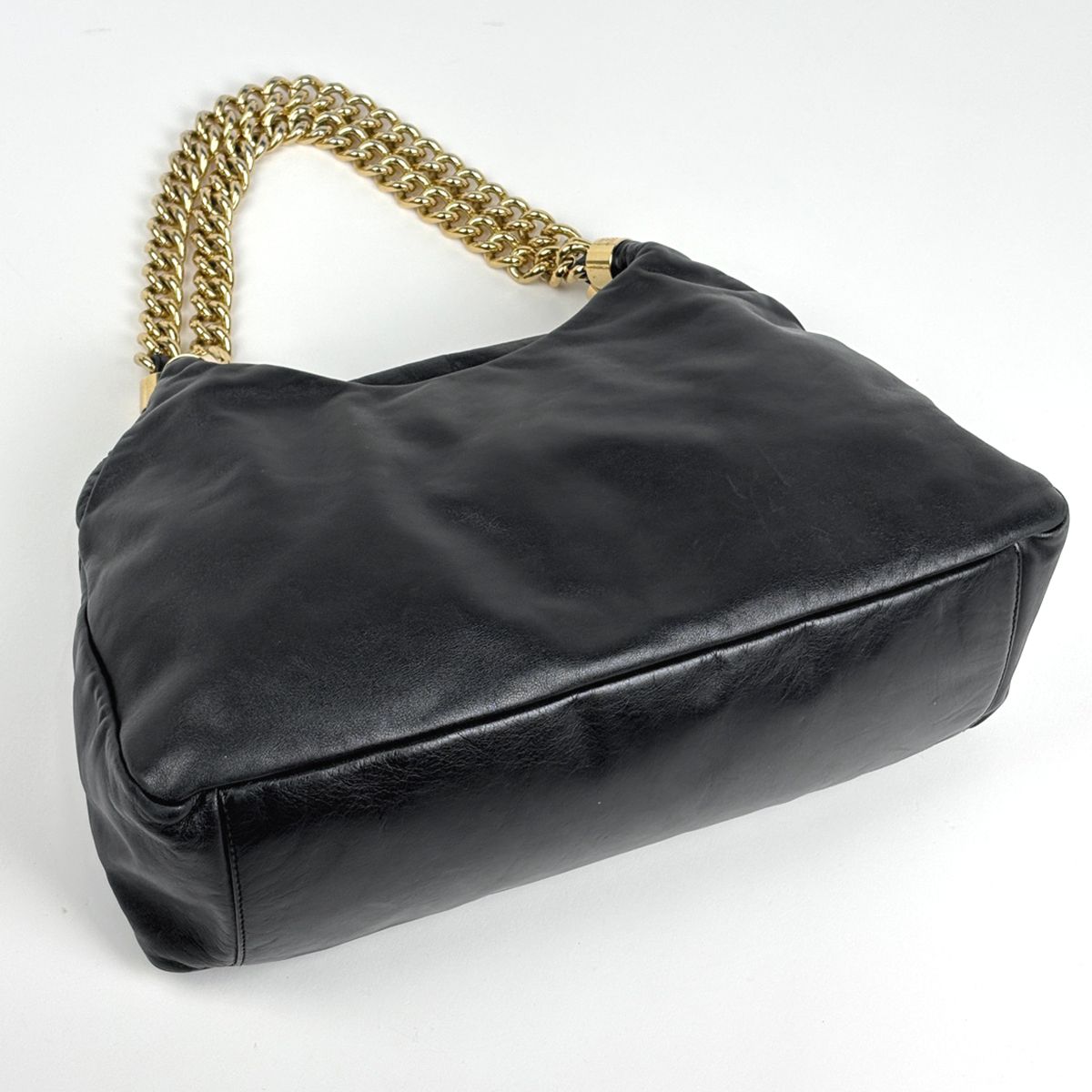 Chanel Tote Bag CC Logo Chain Leather Black — view 2