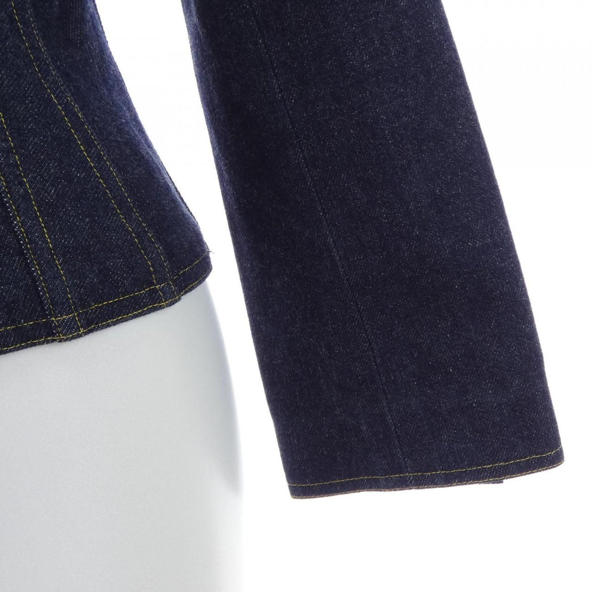 Chanel Vintage 96P Denim Jacket — view 6