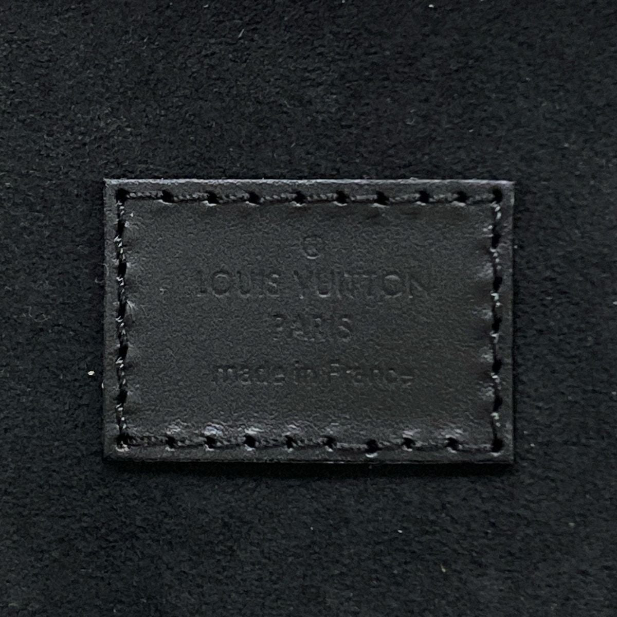 Louis Vuitton Case Monogram Reverse Coffret Shoulder Bag — view 5