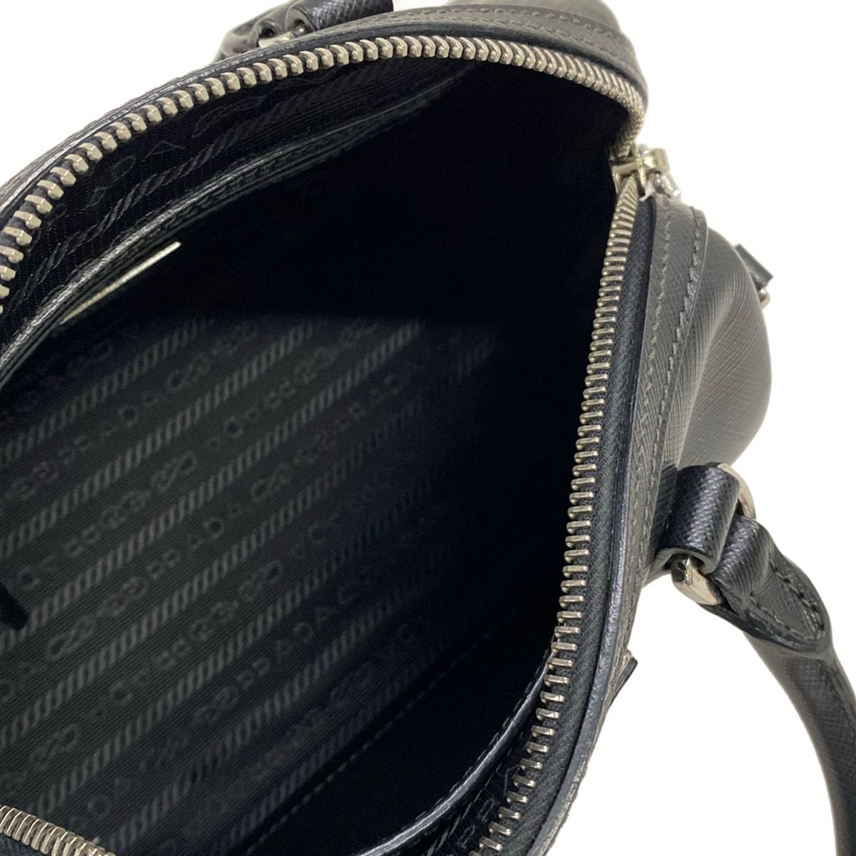 Prada Handbag Black White Leather — view 7