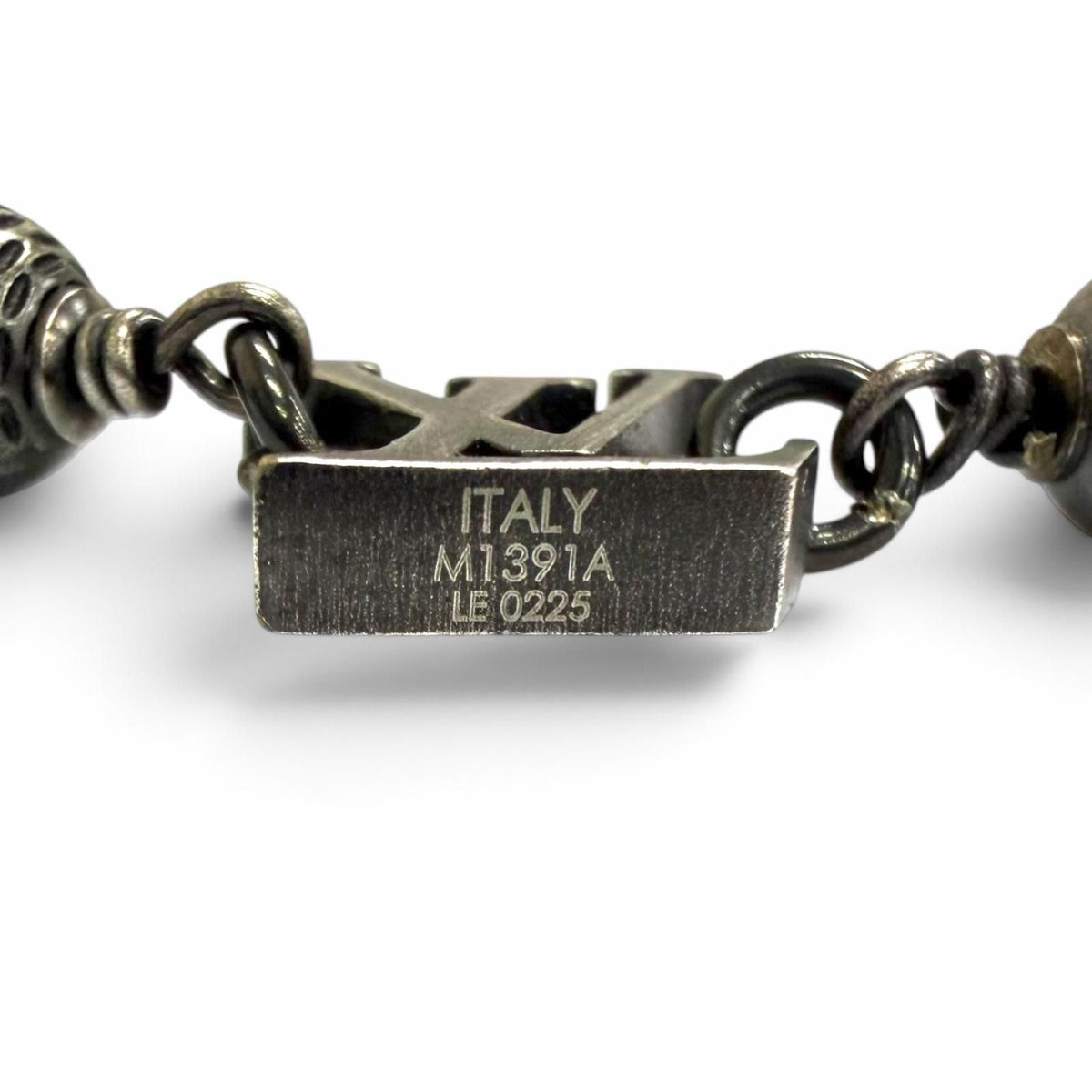 Louis Vuitton LV Pearl Monogram Flower Bracelet Gunmetal — view 7