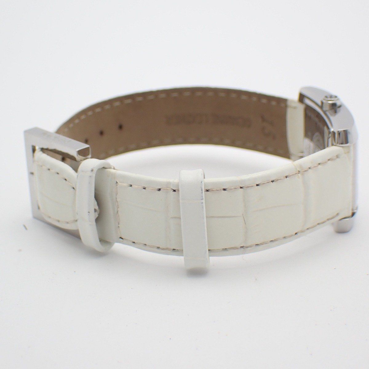 Fendi Classico Quartz Watch Diamond Shell Dial Leather Strap — view 4