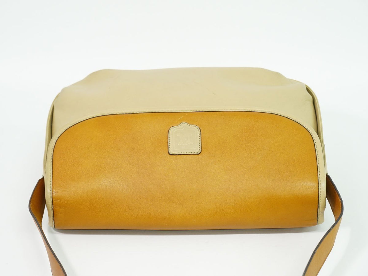 Celine Leather Shoulder Bag Pochette Beige — view 5
