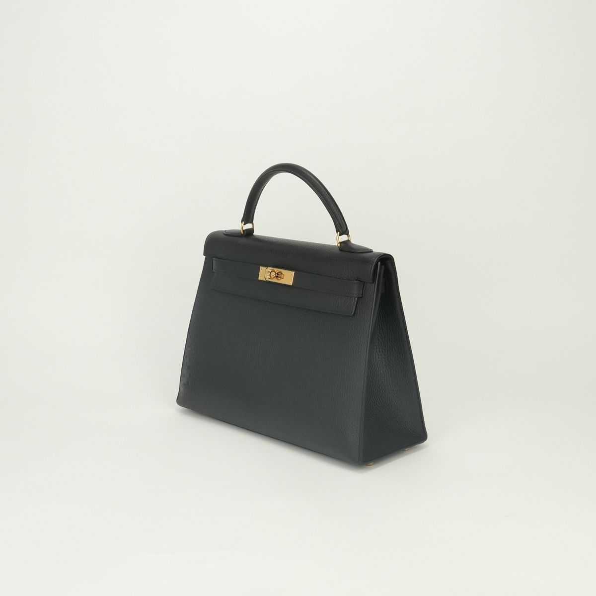 Hermes Kelly 32 Tote Bag Ardennes Noir Black Gold — view 2