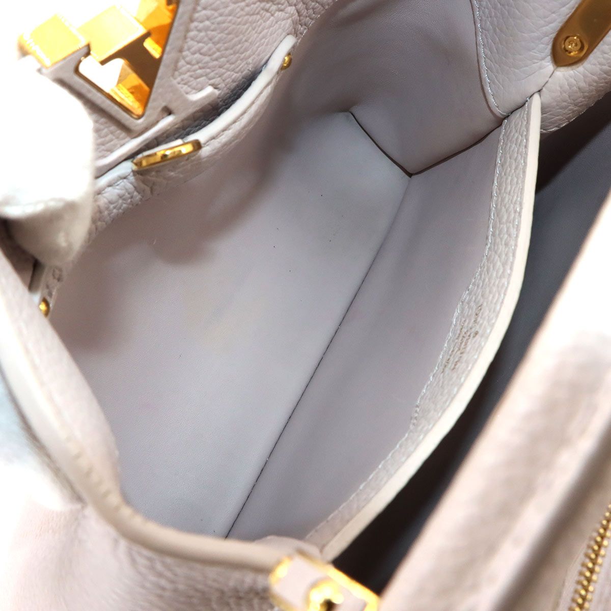 Louis Vuitton Capucines BB 2-Way Bag Taurillon Leather Bloom — view 7