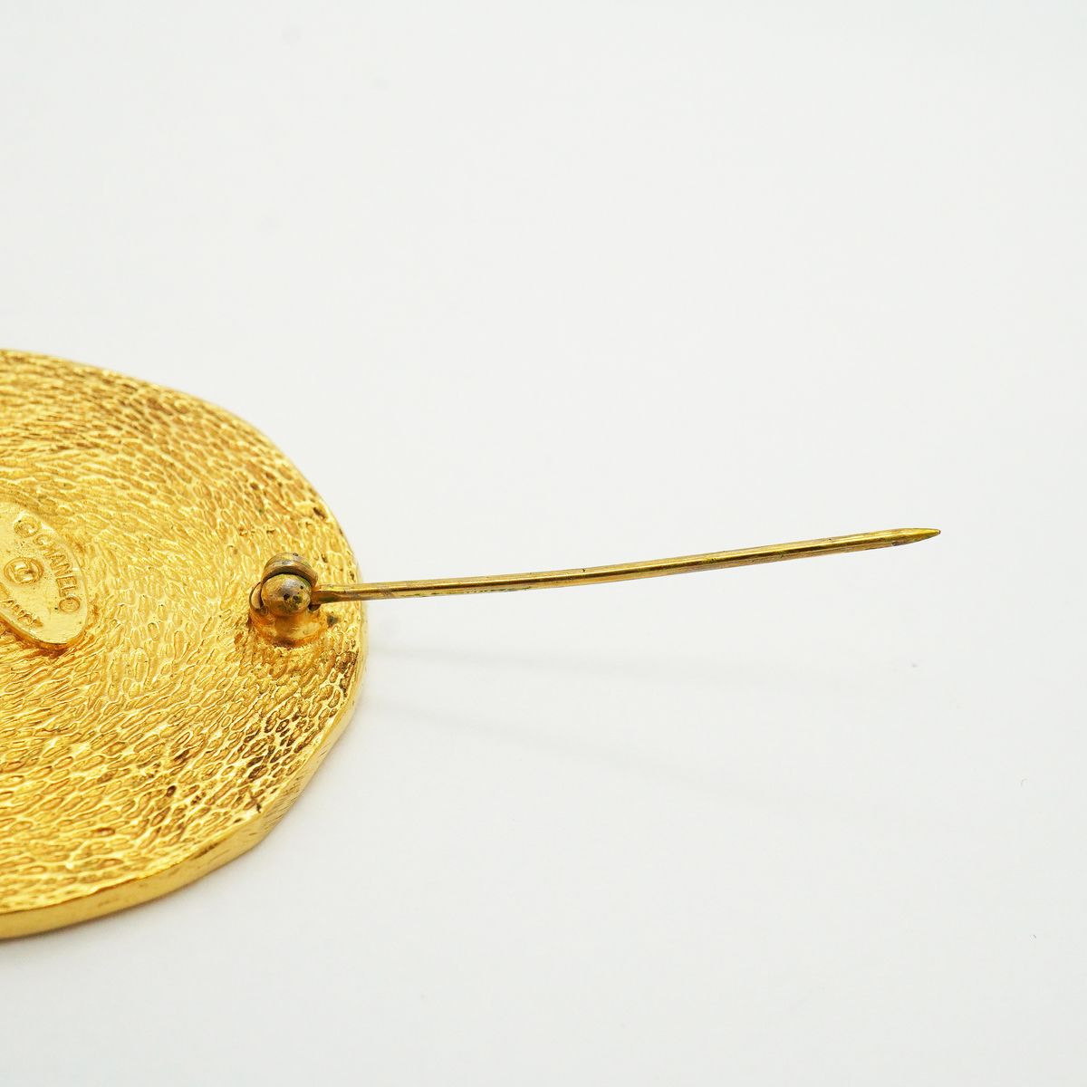 Chanel Brooch Vintage Logo Cambon Round Circle Gold Plated — view 8