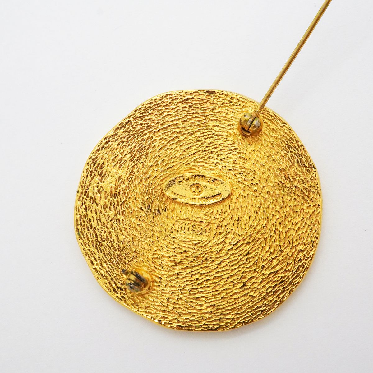 Chanel Brooch Vintage Logo Cambon Round Circle Gold Plated — view 4