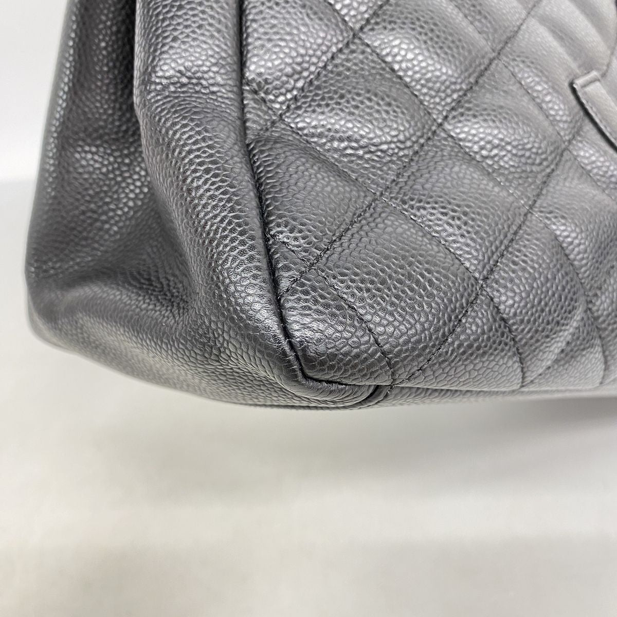 Chanel Chain Tote Bag Quilted Caviar Leather Black Gold — view 7