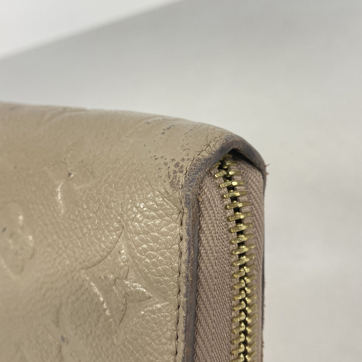 Louis Vuitton Wallet Monogram Empreinte Zippy Tourterelle — view 5