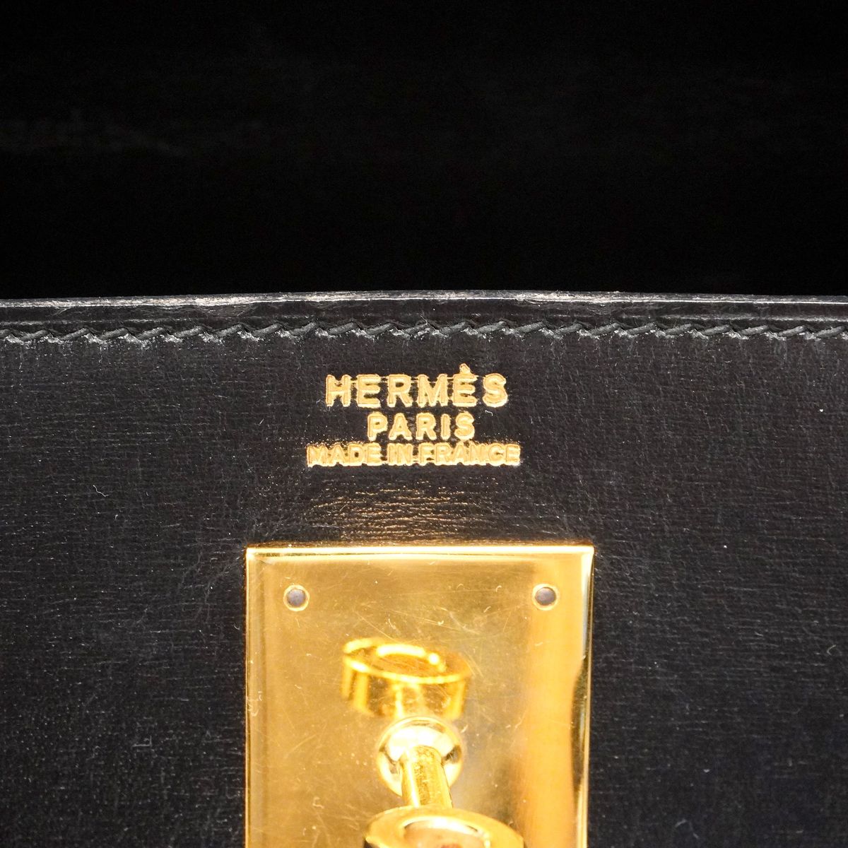 Hermes Handbag Kelly 32 Box Calf Black Gold — view 5