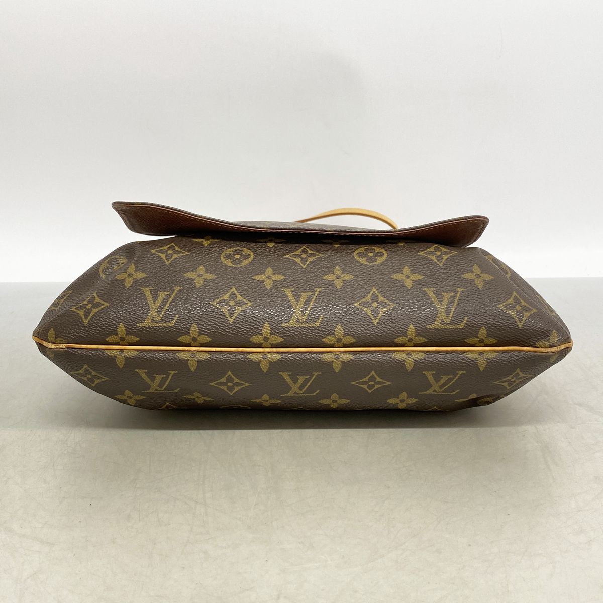 Louis Vuitton Shoulder Bag Monogram Musette Brown — view 3