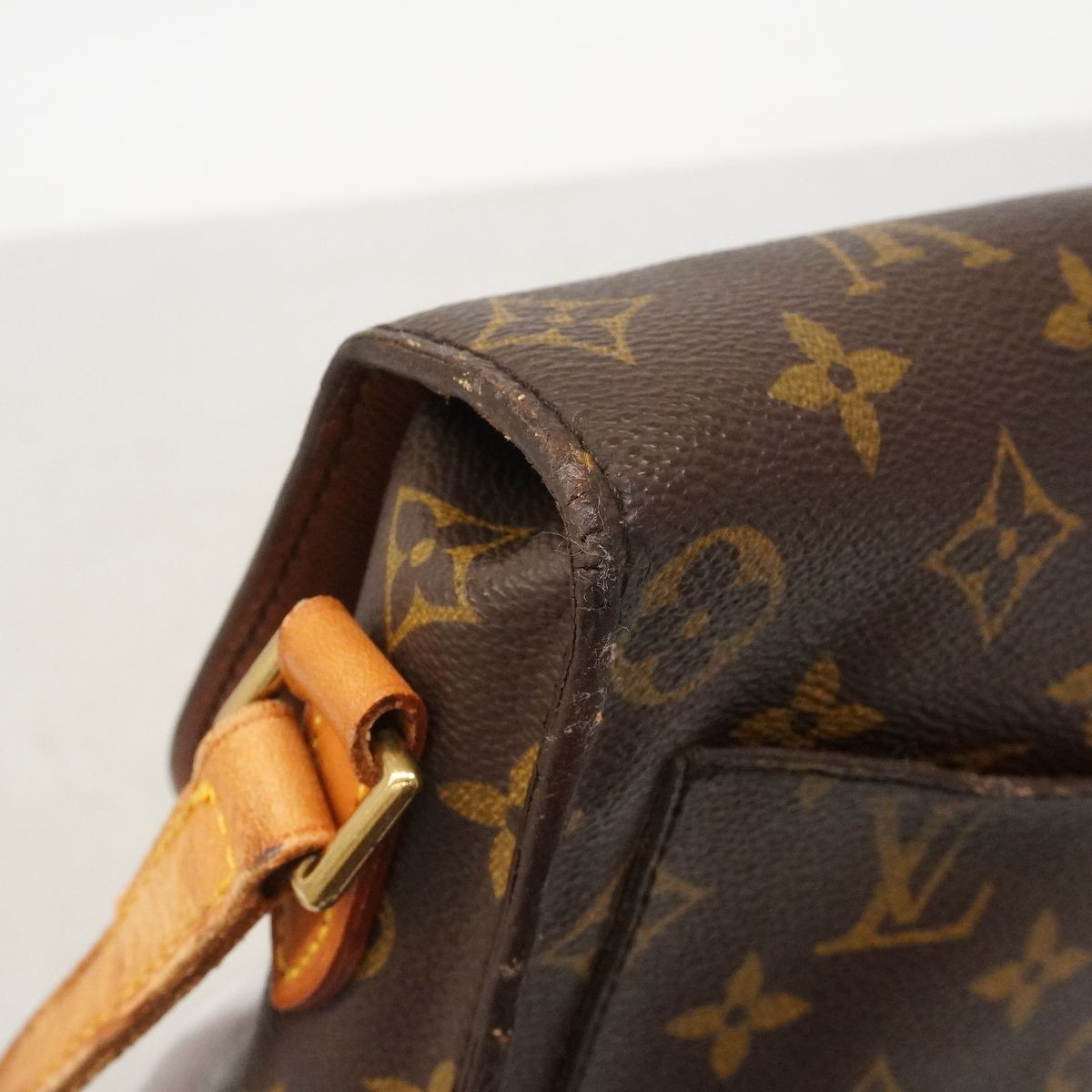 Louis Vuitton Shoulder Bag Monogram Saint-cloud MM Brown — view 6