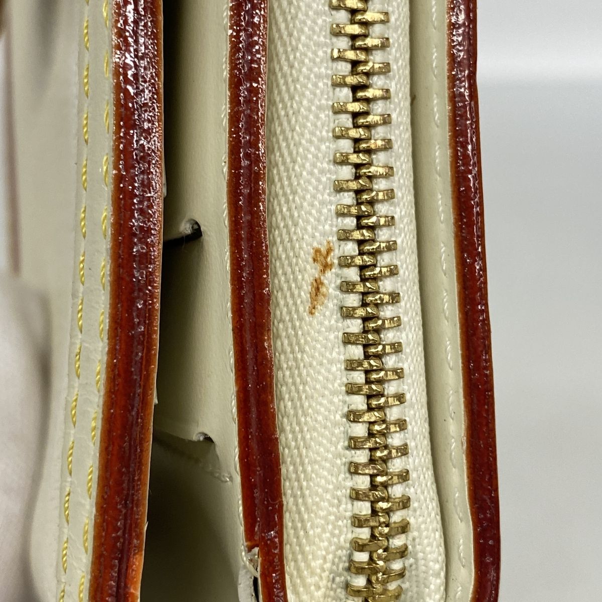 Louis Vuitton Wallet Suhali Compact Zip Blanc — view 7