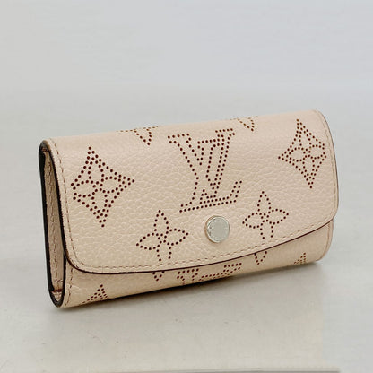 Louis Vuitton Key Case Mahina Multicles 4 Magnolia Key Holder — view 2