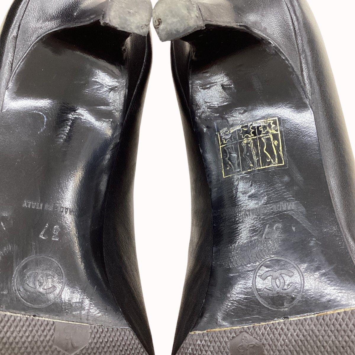 Chanel Pumps CC Logo Leather Black Heels — view 6