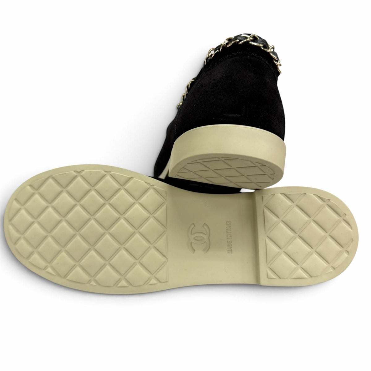 Chanel 25C CC Logo Chain Suede Leather Loafers Black Beige — view 4