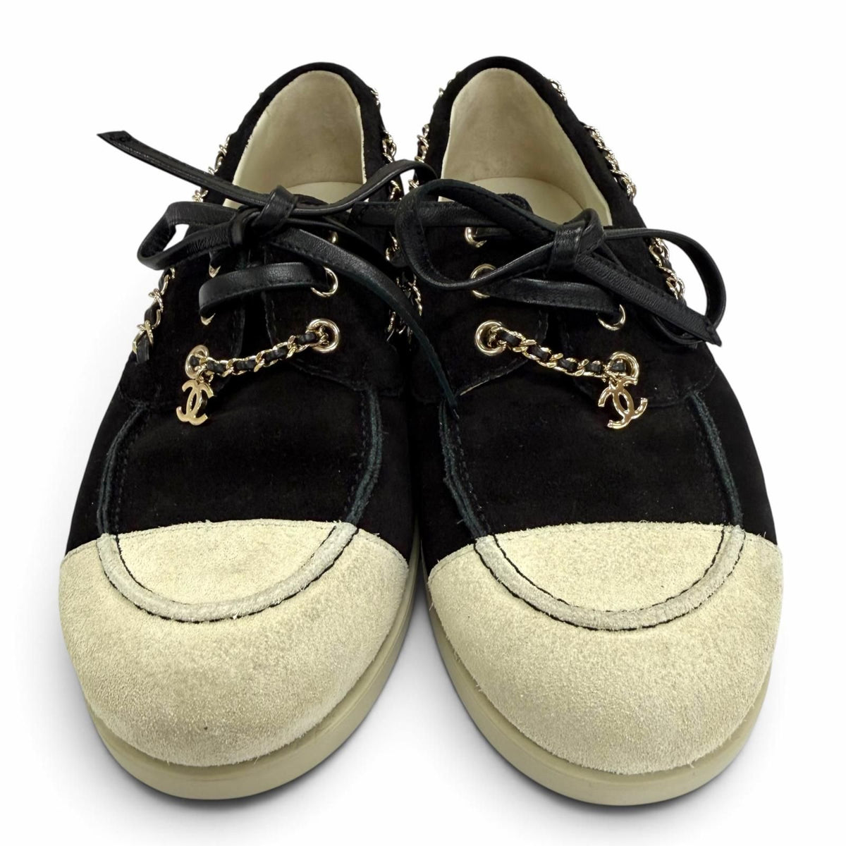 Chanel 25C CC Logo Chain Suede Leather Loafers Black Beige — view 2