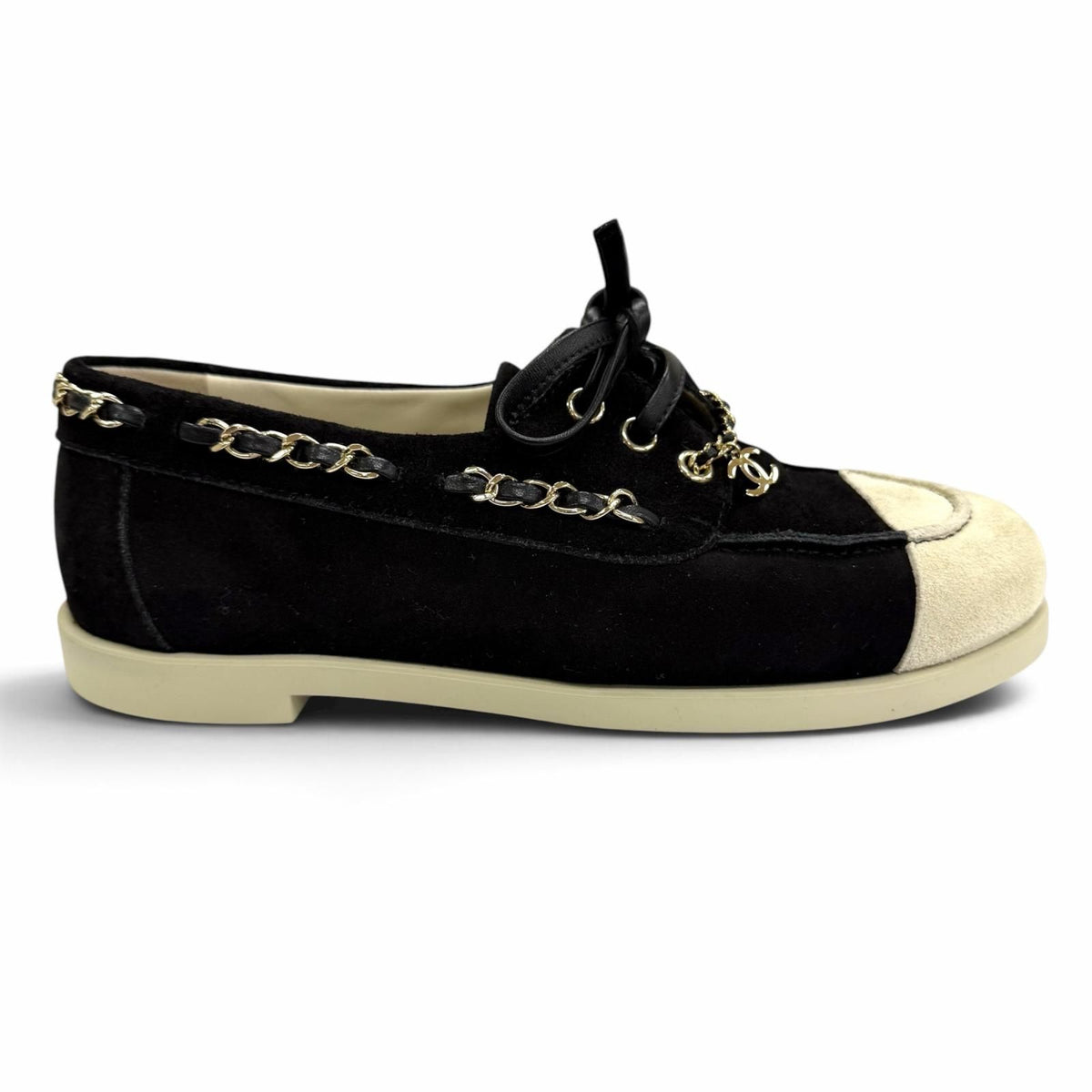 Chanel 25C CC Logo Chain Suede Leather Loafers Black Beige — view 6