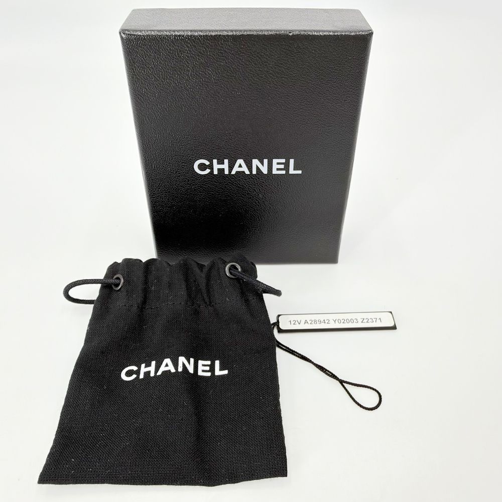 Chanel Necklace CC Logo Rhinestone Silver — view 6