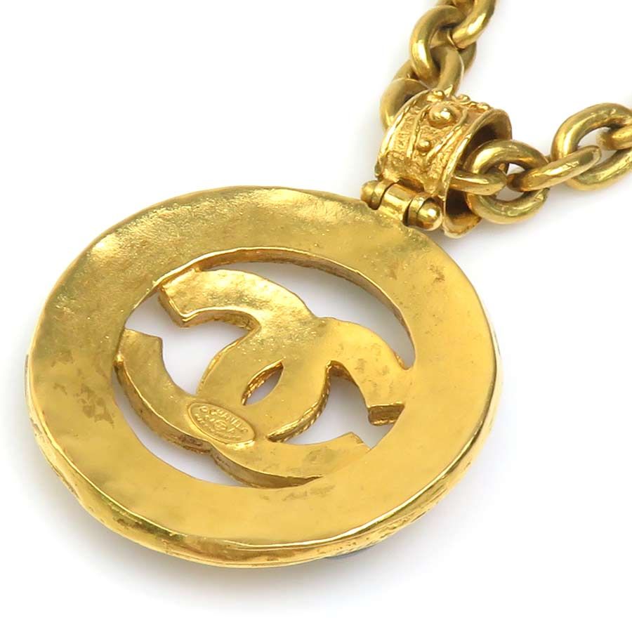 Chanel Necklace CC Logo — view 5