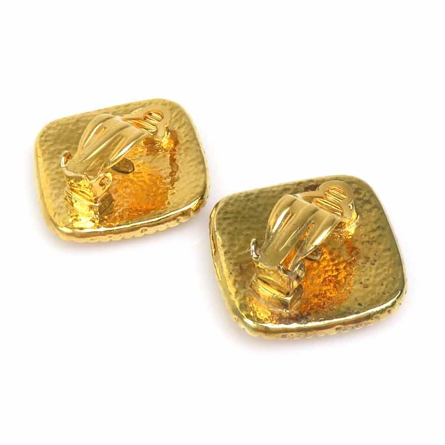 Chanel Earrings CC Logo — view 3