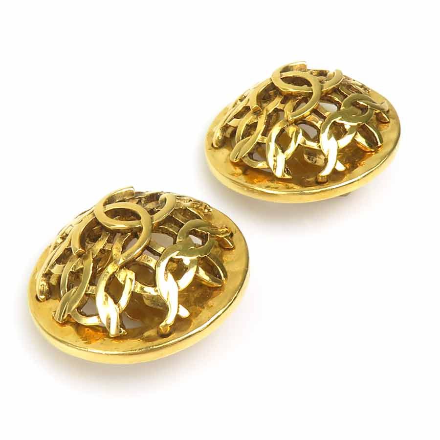 Chanel Earrings CC Logo — view 2