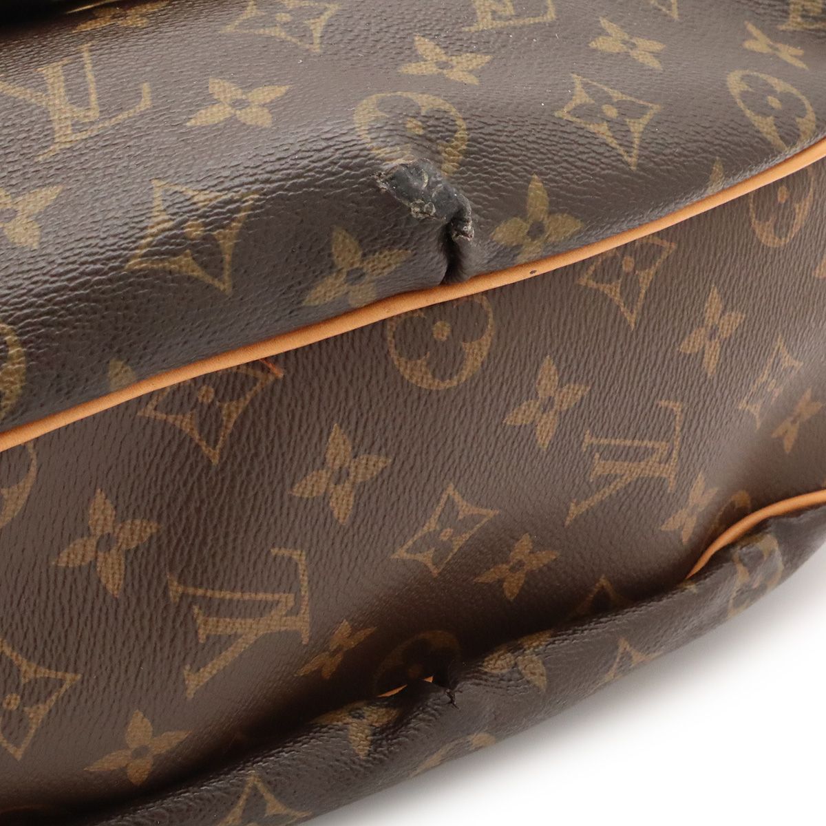 Louis Vuitton Monogram Tulum GM Shoulder Bag — view 8