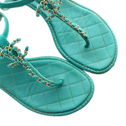 Chanel Thong Sandals CC Logo Chain Leather Green — view 3