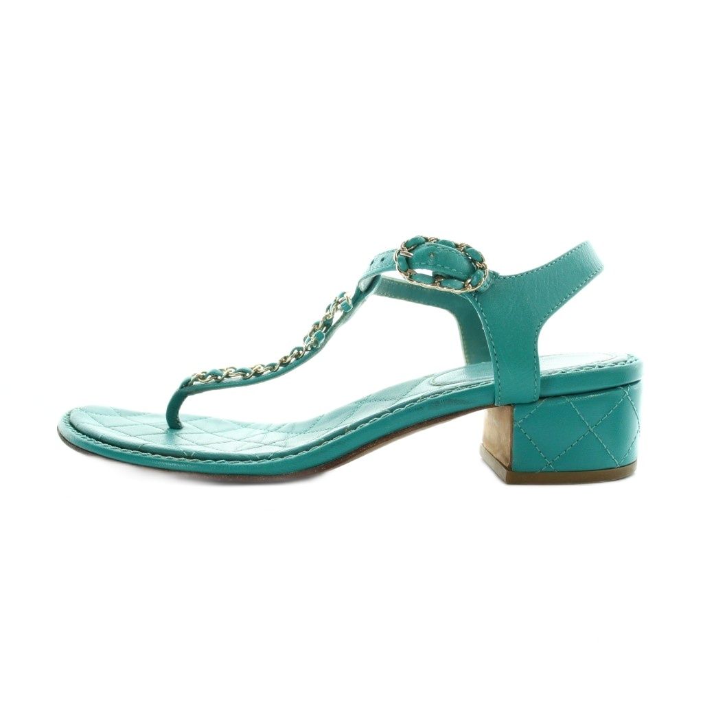 Chanel Thong Sandals CC Logo Chain Leather Green — view 2