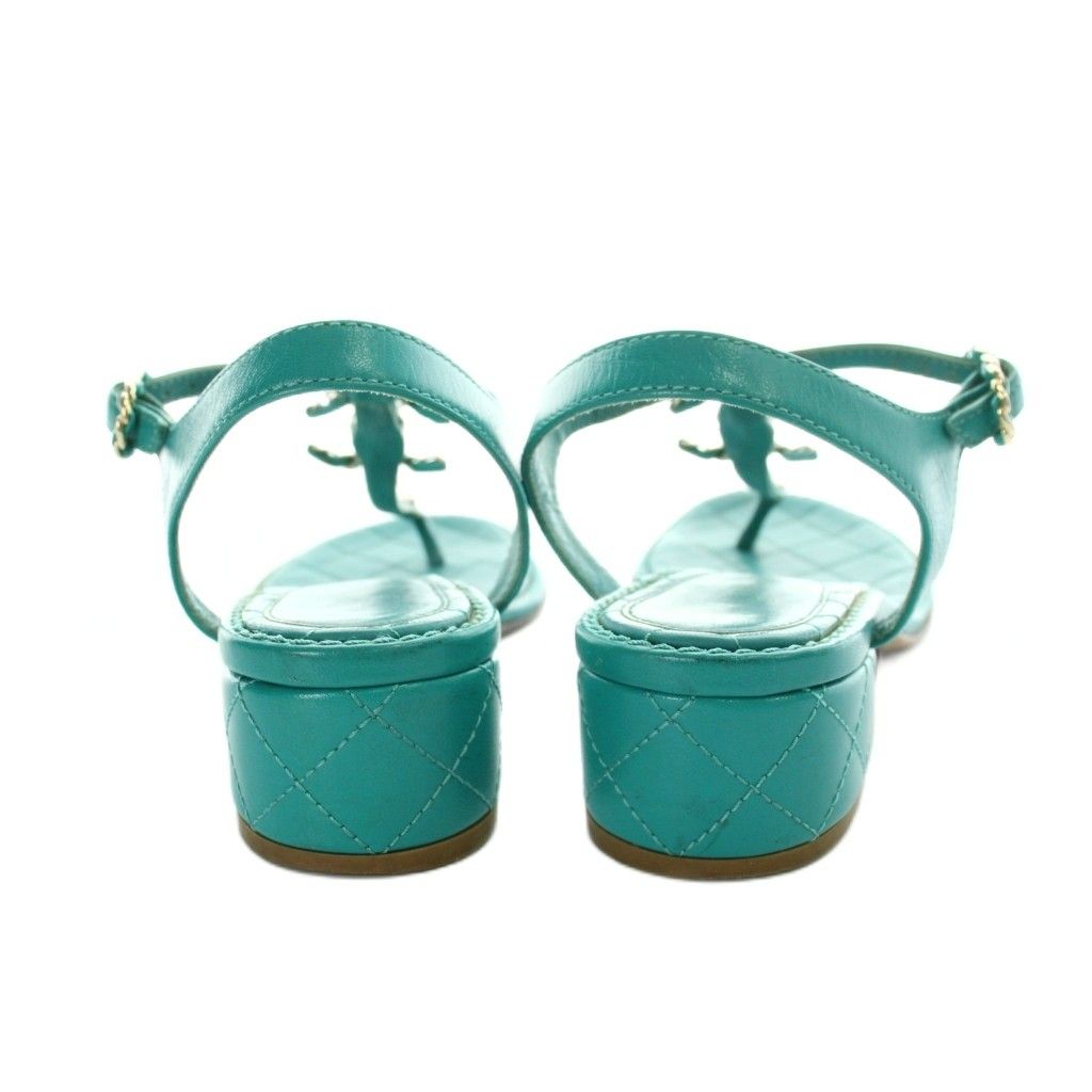 Chanel Thong Sandals CC Logo Chain Leather Green — view 5