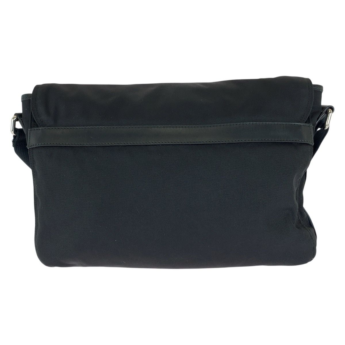 Gucci Sherry Line Shoulder Bag Black Silver Nylon Leather — view 2